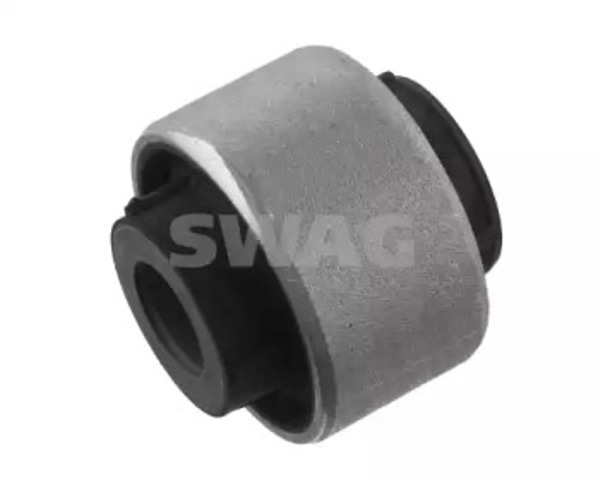 Сайлентблок переднього важеля 60933085 SWAG