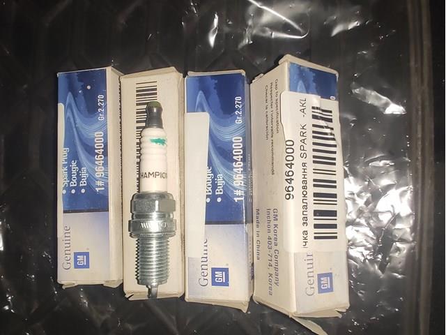 Свіча запалювання 96464000 GM
