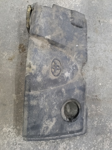 Кришка двигуна декоративна 12601F0010 TOYOTA