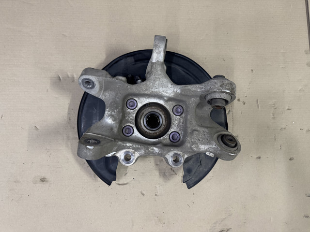 Цапфа поворотного кулака 4230448080 TOYOTA
