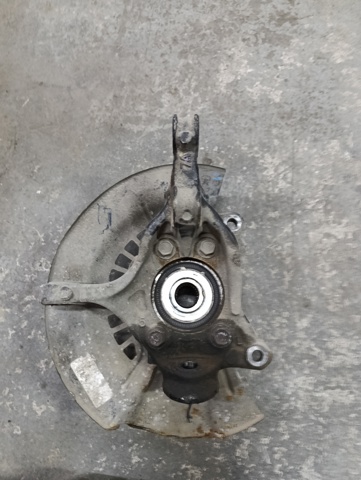 Маточина (передня) 4355006010 TOYOTA