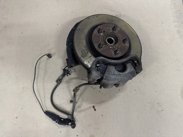 Кожух гальмівного диска 4778233050 TOYOTA