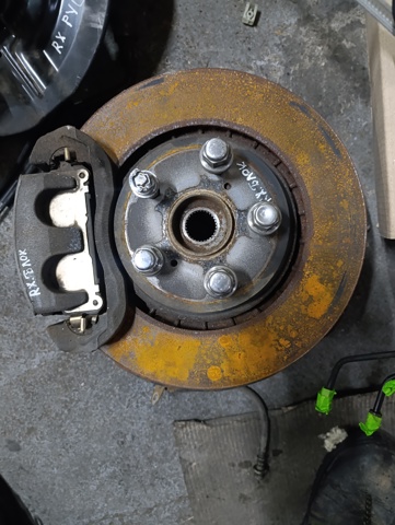 Захист гальмівного диска заднього, правого 478810E010 TOYOTA