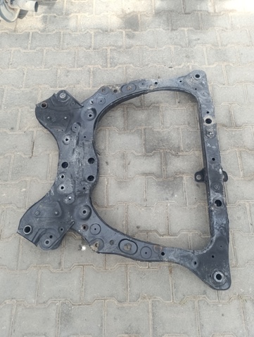 Балка передньої підвіски, підрамник 5110042010 TOYOTA