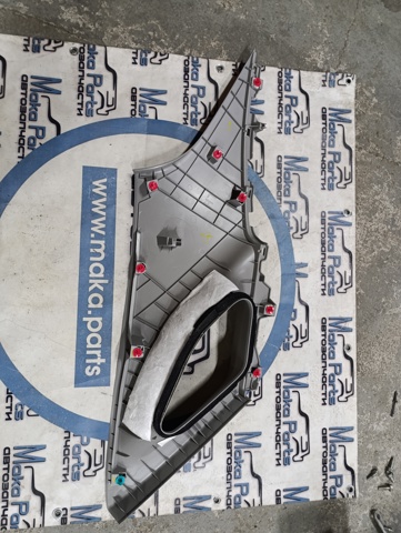 Обшивка лівих задніх дверей 624800E160B1 TOYOTA