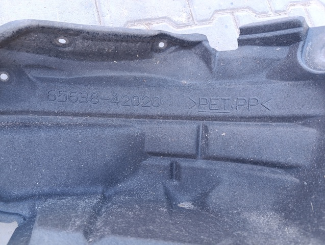 Підкрилок задній лівий 6563842020 TOYOTA