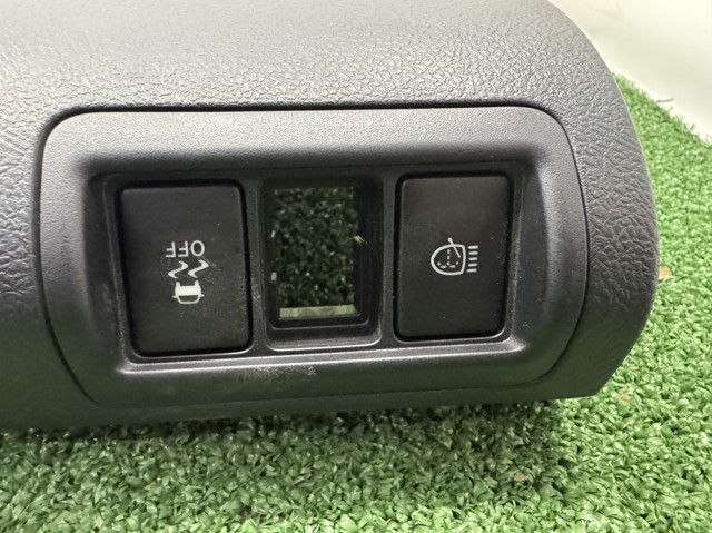 Кнопка увімкнення ESP 8498833091 TOYOTA