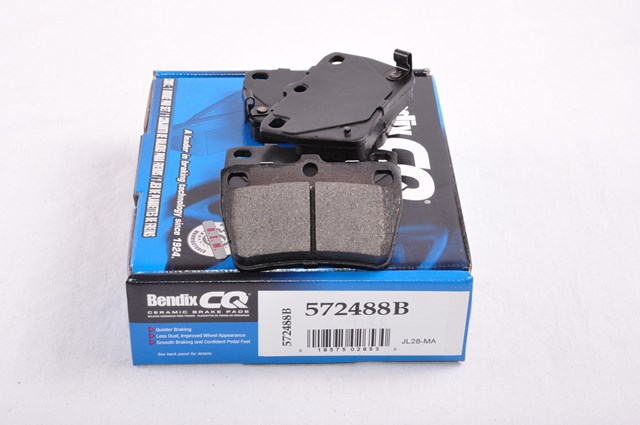 Комплект задніх колодок 572488B BENDIX