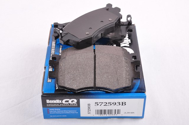 Колодки передні 572593B BENDIX