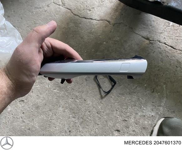 Ручка передньої двері зовнішня ліва 2047601370 MERCEDES
