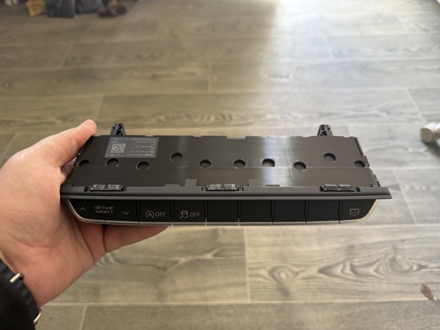 Консоль центральна панелі керування 8W0925301 VAG