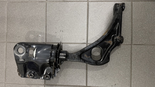 Поперечний важіль KJK334J50D MAZDA