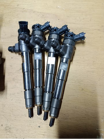 Форсунки електромагнітні 0445110800 BOSCH