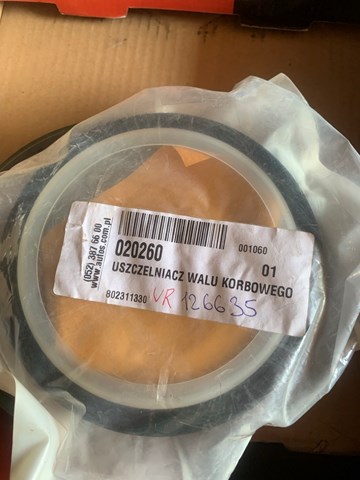 Сальник коленвала корінний 802311330 VICTOR REINZ