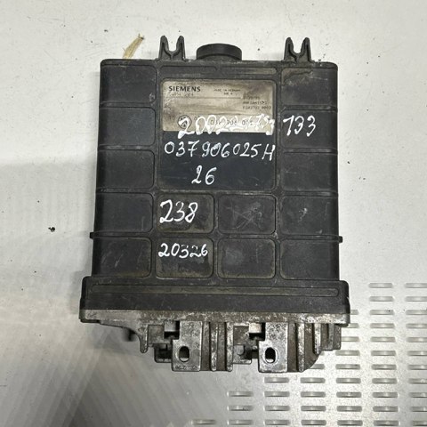 Блок електронного управління 037906025H VAG
