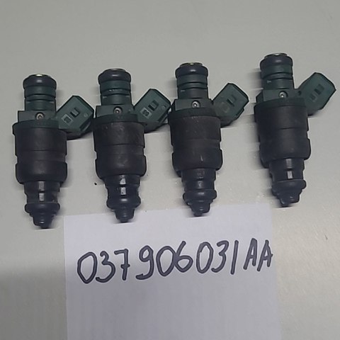 Форсунка паливна 037906031AA VAG