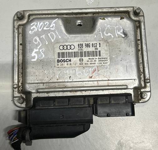 Блок двигуна 038906012B VAG