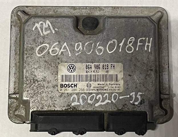 Блок двигуна 06A906018FH VAG