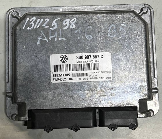 Комп'ютер двигуна 3B0907557C VAG