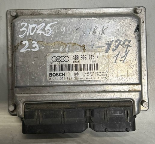 Блок електронного управління 4B0906018K VAG