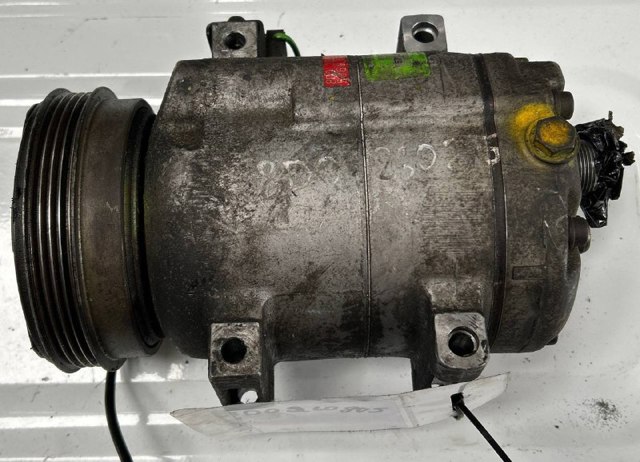 Компресор холодоагенту 8D0260805 VAG