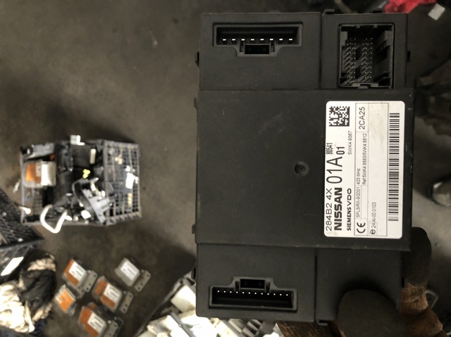 Блок комфорту 284B24X01A NISSAN