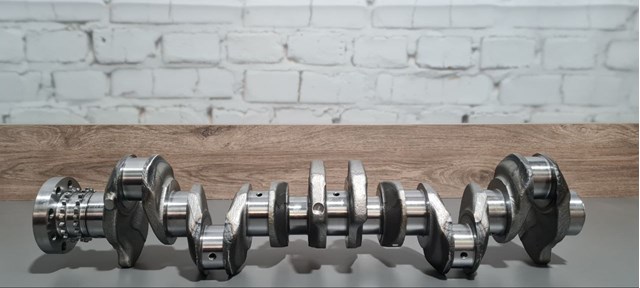 Колінчастий вал GM1967 GENMOT