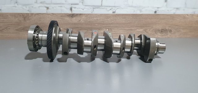Шатун двигуна LR082540 LAND ROVER