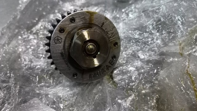 Зірка-шестерня розподільного валу двигуна, впускного 05047785AE CHRYSLER