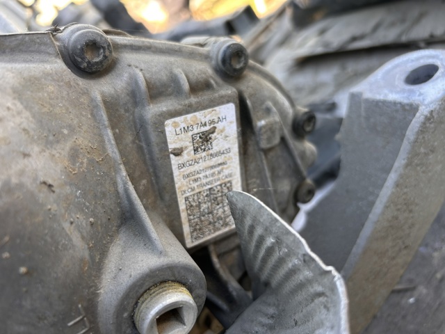 Роздавальна коробка L1MZ7A195A FORD