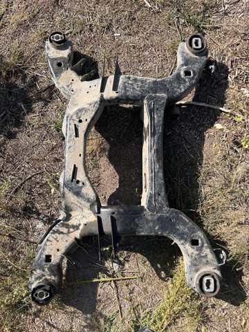 Балка задньої підвіски поперечна MB5Z5035G FORD