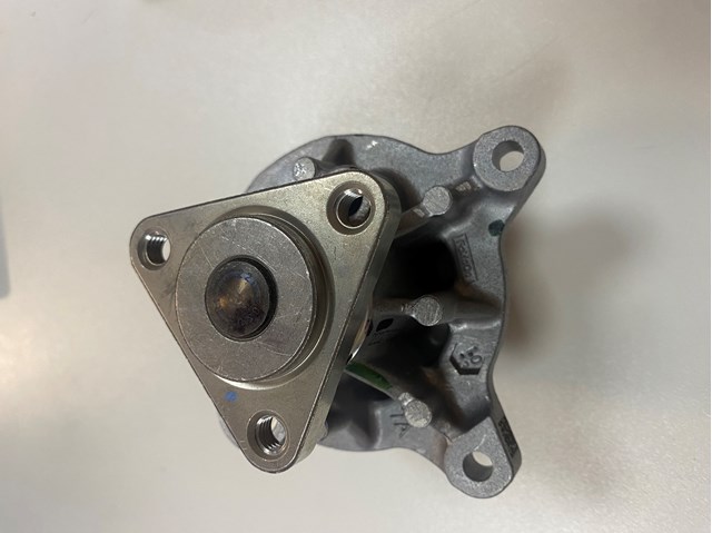 Помпа охолодження PW620 FORD