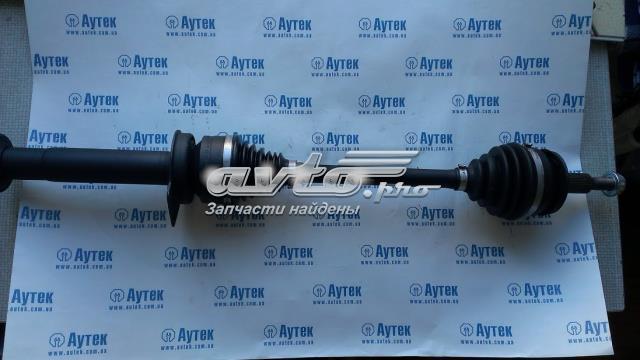 Піввісь передня, права 7E0407272T VAG