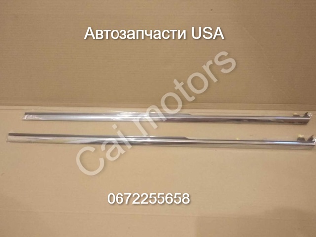 Молдинг переднього правого крила 87772C1500 MARKET (OEM)