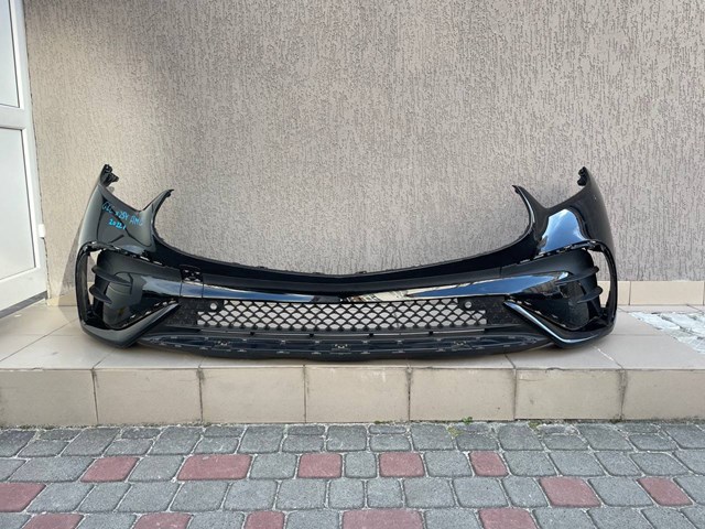 Ліве кріплення переднього бампера A2548850501 MERCEDES