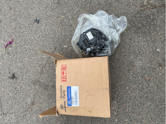 Генератор 373002B510 HYUNDAI