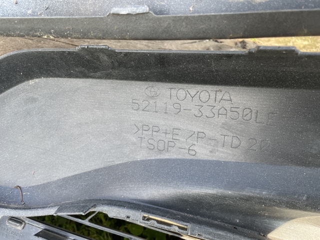 Бампер передній в зборі 5211933A50 TOYOTA