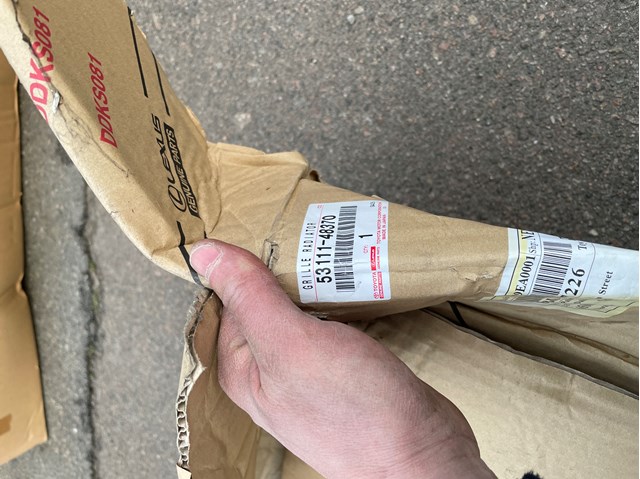 Облицювання радіатора Lexus RX 450H/350L/200T