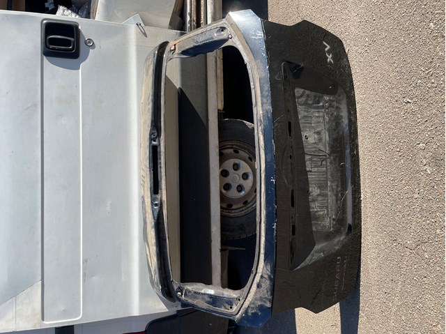 Задня ляда 60809FL0009P SUBARU