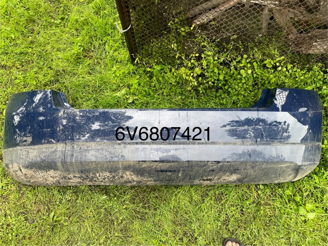 Кожух бампера заднього 6V6807421 VAG
