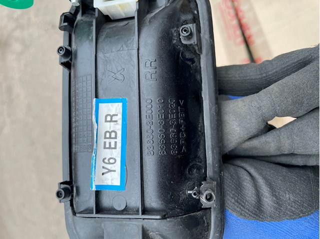 Ручка задньої двері зовнішня права 836603E000 HYUNDAI