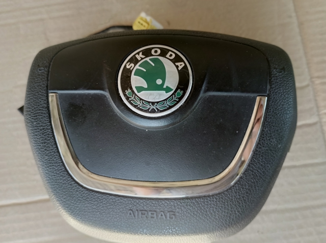 Подушка AIRBAG передня ліва 1Z0880201AK VAG