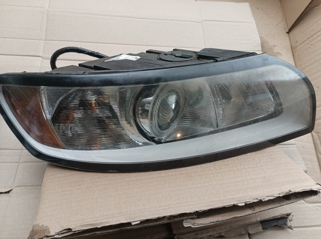 Фара основна права 31265695 VOLVO
