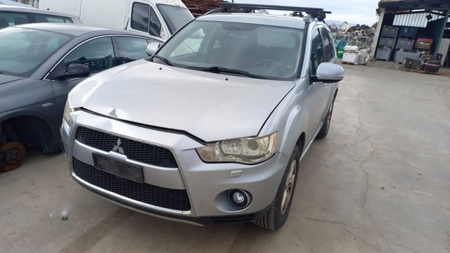 Дверка передня права 5700A276 MITSUBISHI