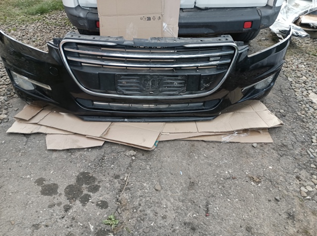 Буфер (бампер) передній 7401WG PEUGEOT