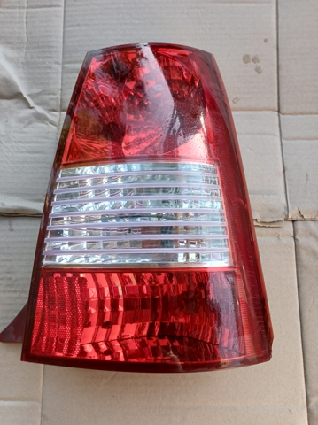 Задній правий стоп 9240207000 HYUNDAI