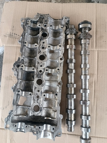 Кришка двигуна 9812647280 PEUGEOT
