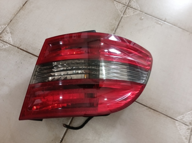 Стоп задній A1698202464 MERCEDES