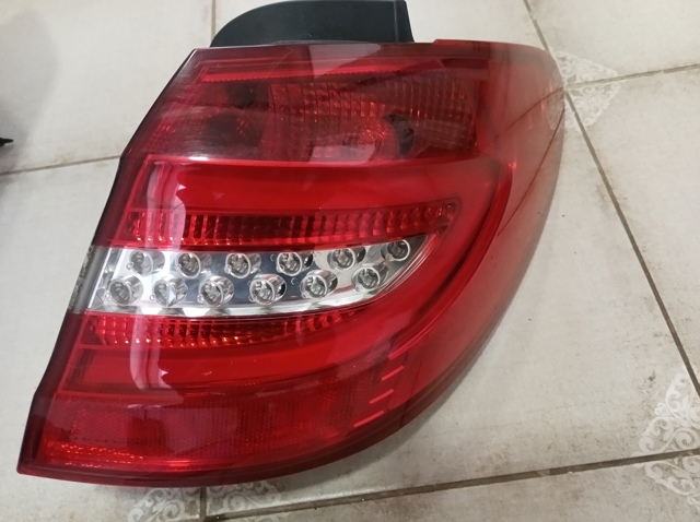Ліхтар задній правий A2468200664 MERCEDES
