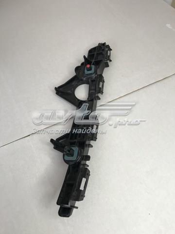 Кронштейн бампера заднього, правий 521550R050 TOYOTA